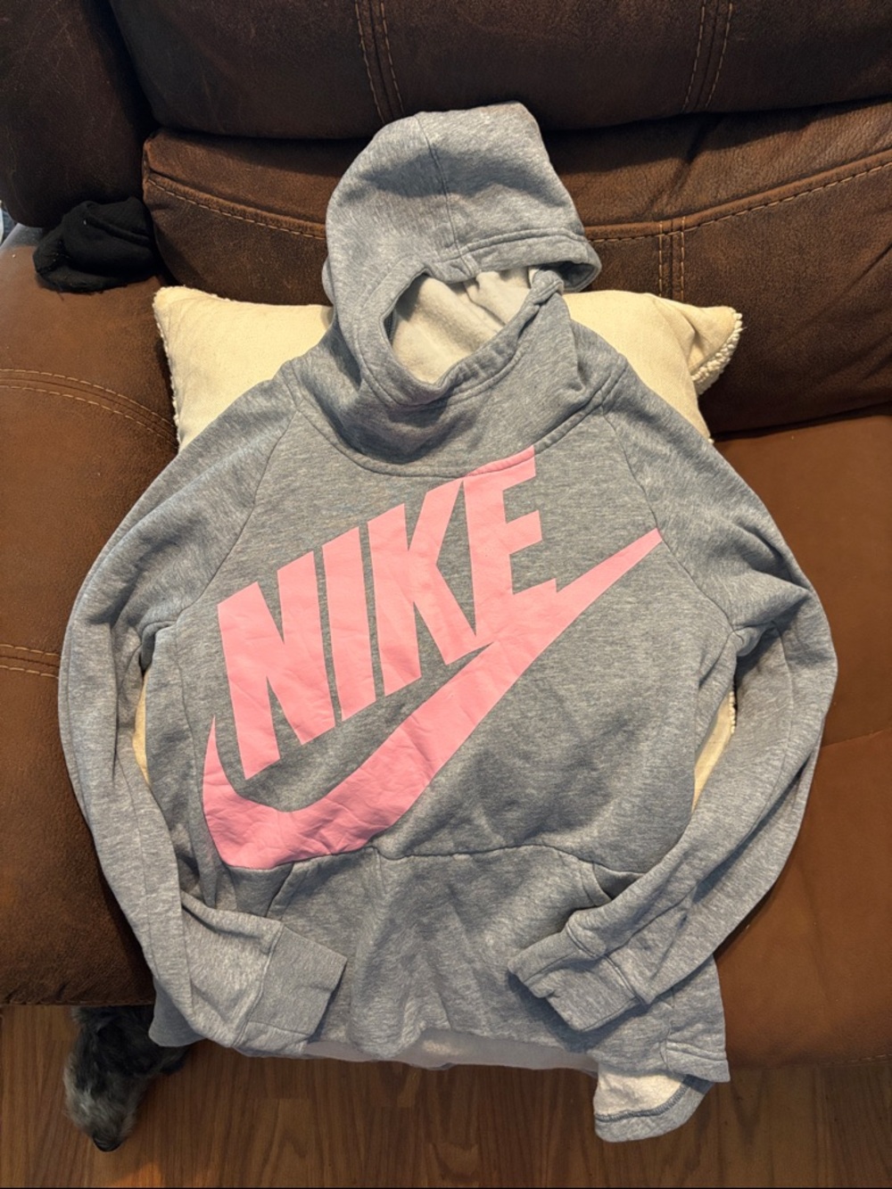 Nike Women's Light Gray Pullover Hoodie with Pink Logo
